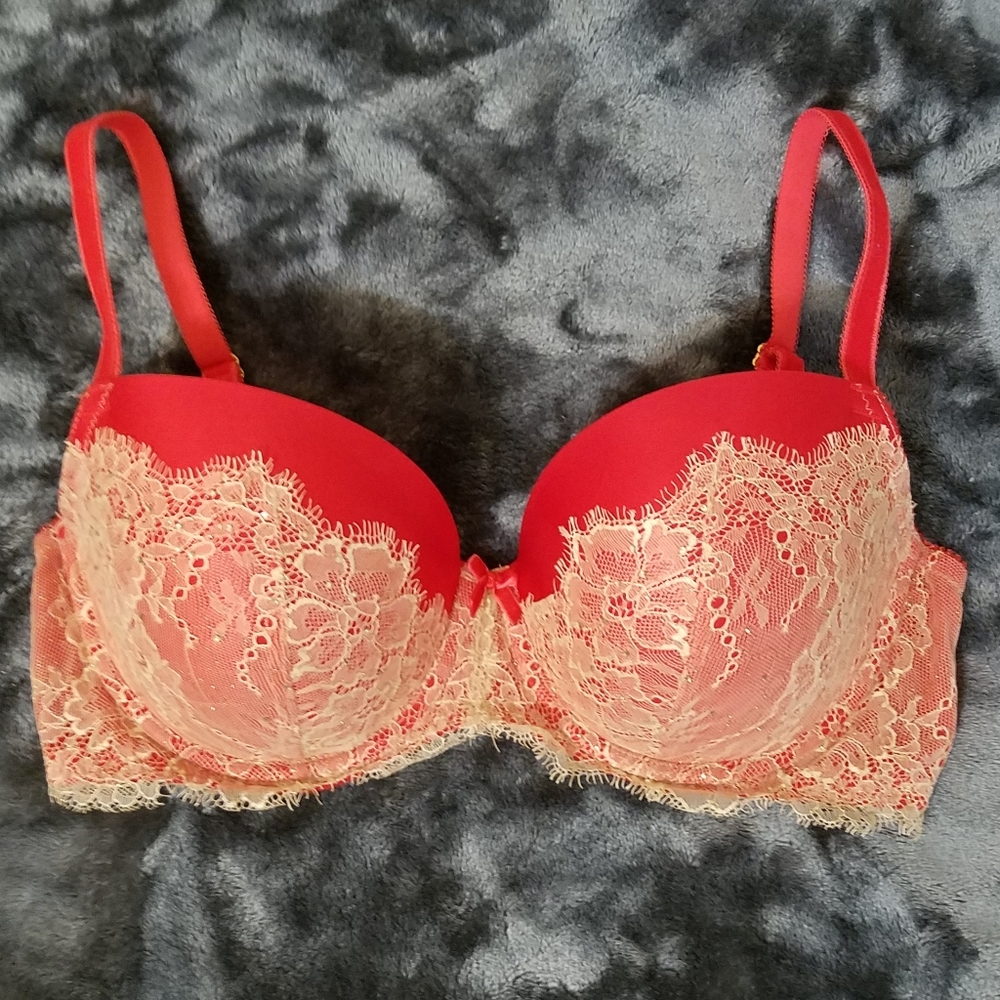 ❤Nwot VS 34DD Dream Angels